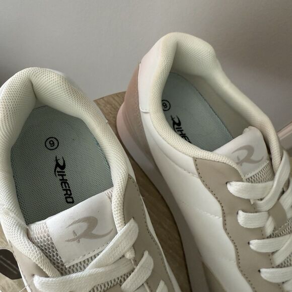 NWT Women's Platform Athletic Sneakers Non Slip Walking Shoes Comfort Size 9 - Picture 16 of 16